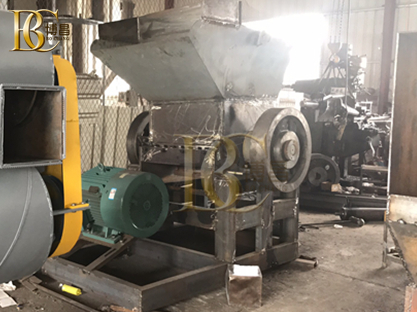 塑膠破碎機(jī)設(shè)備